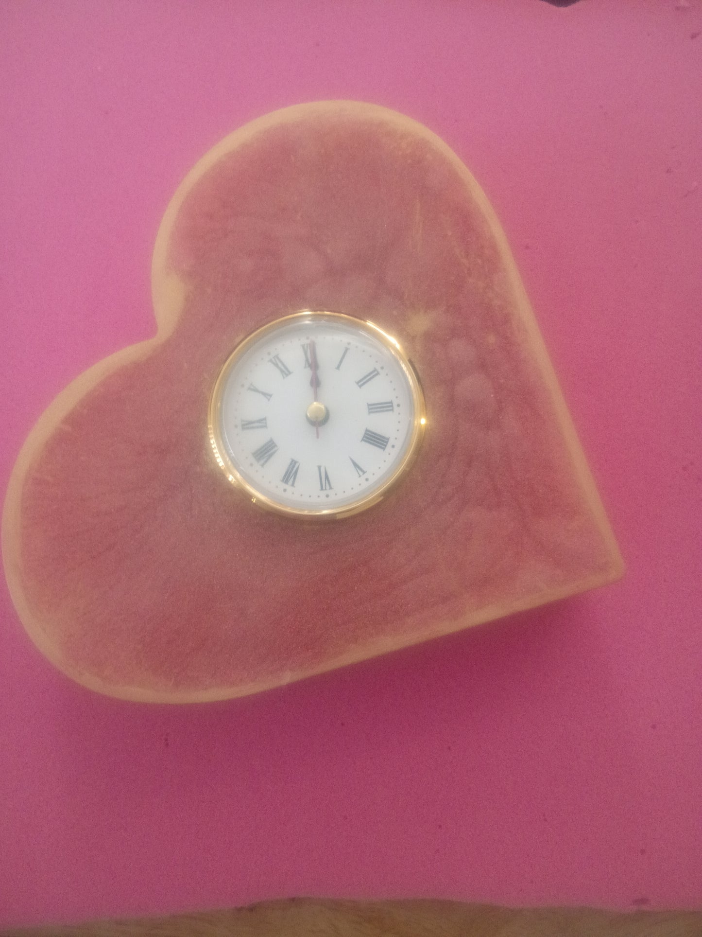 heart clock made from resin beautiful in person